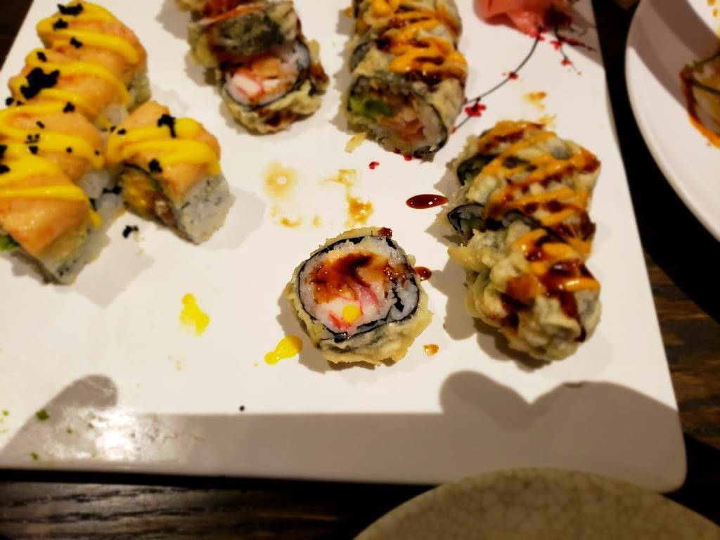 Fujiyama Japanese Steakhouse & Sushi Bar | restaurant | 5959 20th St, Vero Beach, FL 32966, USA | 7725648628 OR +1 772-564-8628