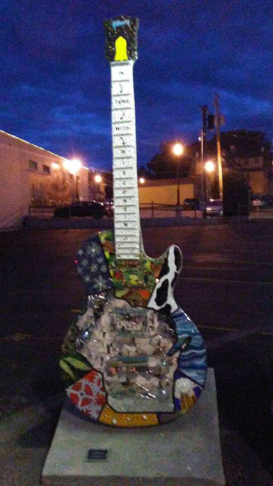 Magellan’s On Main Street | restaurant | 370 W Main St, Waukesha, WI 53186, USA | 2625420420 OR +1 262-542-0420