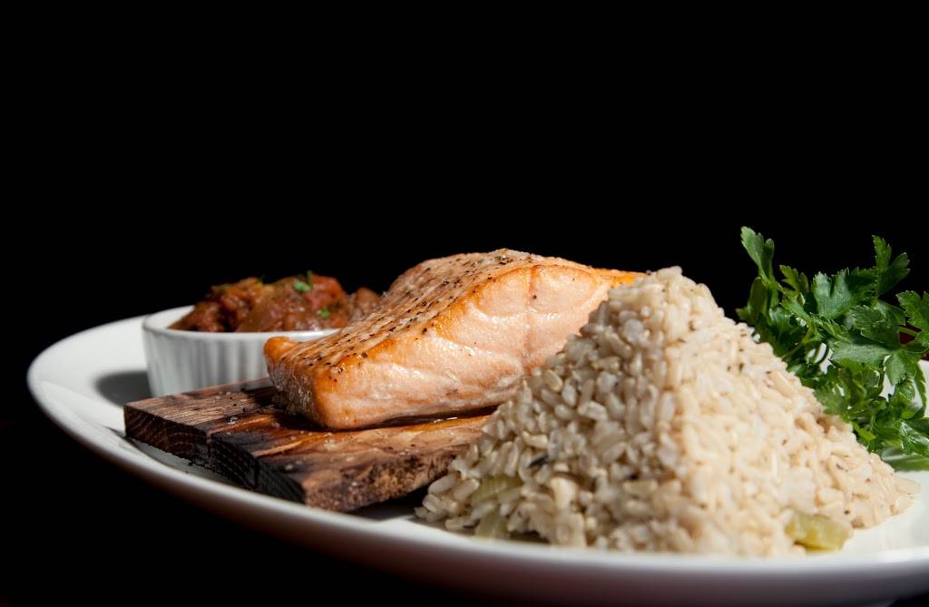 Maxwells at the Club | restaurant | 500 N Kingsbury St, Chicago, IL 60654, USA | 3125275800 OR +1 312-527-5800