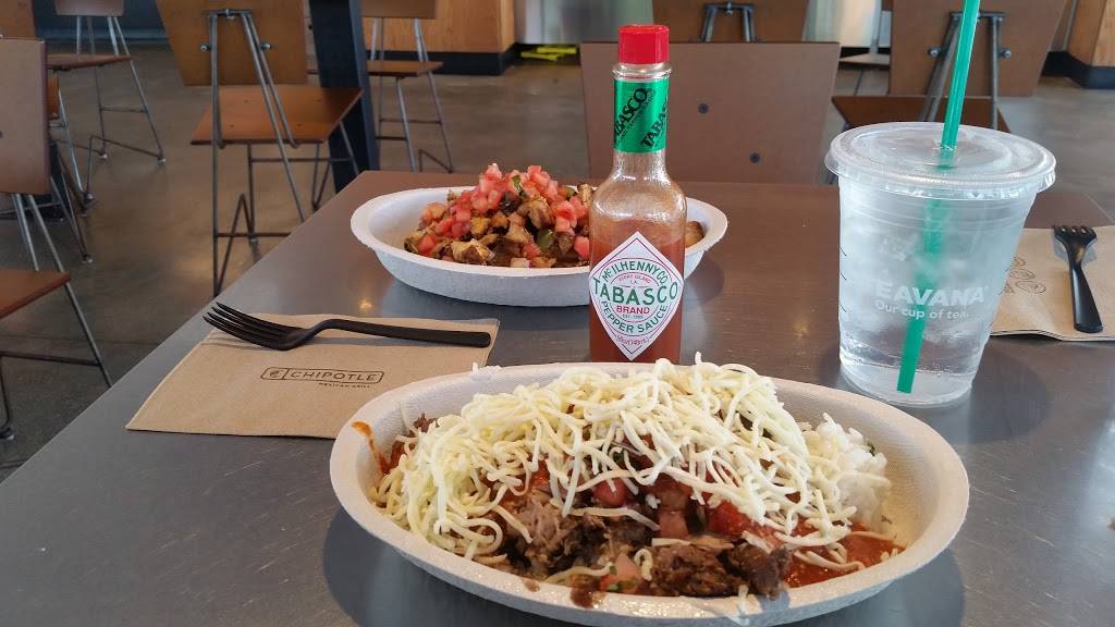 Chipotle Mexican Grill | restaurant | 4657 W Irving Park Rd, Chicago, IL 60641, USA | 7086674357 OR +1 708-667-4357