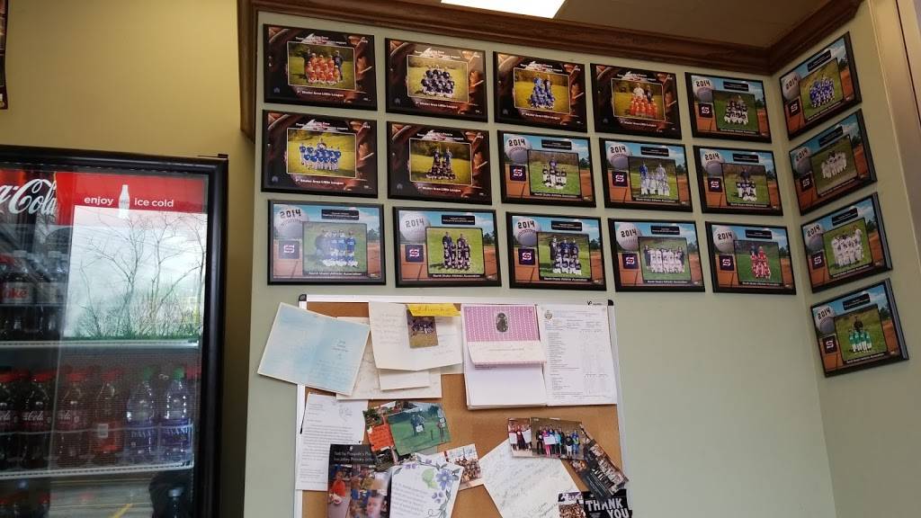 Pasquales Pizzeria | restaurant | 2412 Ferguson Rd, Allison Park, PA 15101, USA | 4124872446 OR +1 412-487-2446