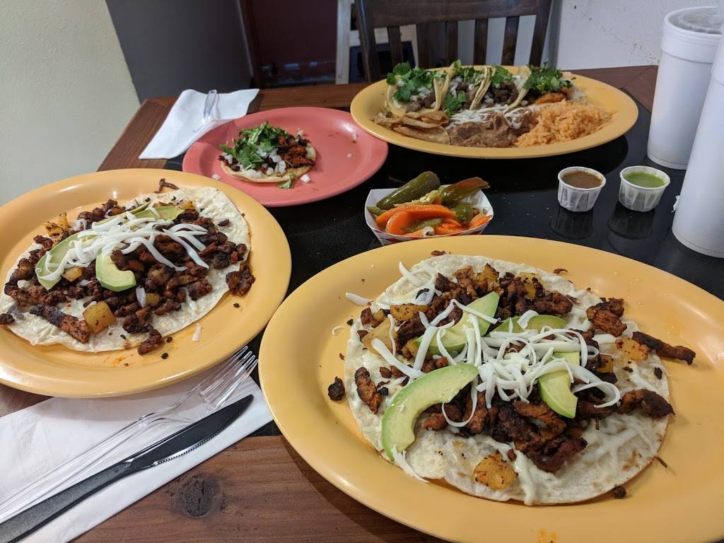 Tacos La Mexicana | restaurant | 3555 S Durango Dr b101, Las Vegas, NV 89147, USA | 7022335070 OR +1 702-233-5070