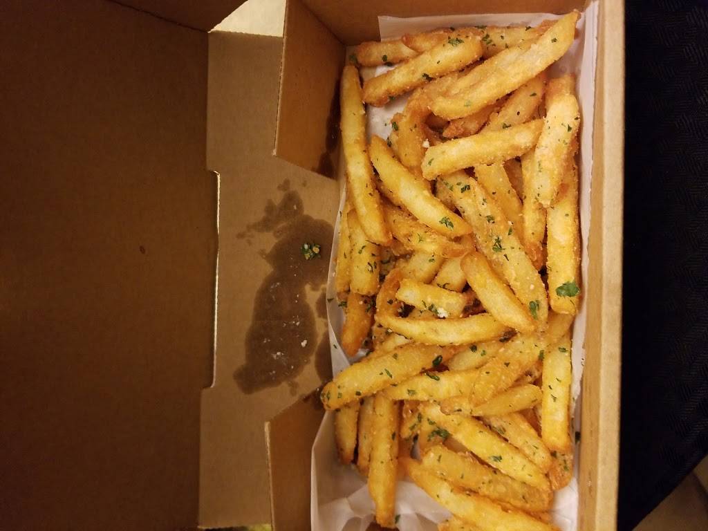 Papa Ginos | restaurant | 233 Broad St, Bridgewater, MA 02324, USA | 5086978137 OR +1 508-697-8137