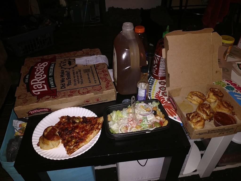 LaRosas Pizza Anderson | restaurant | 7756 Beechmont Ave, Cincinnati, OH 45255, USA | 5133471111 OR +1 513-347-1111