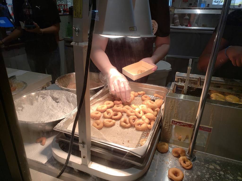 The Dapper Doughnut | bakery | 433 Opry Mills Dr, Nashville, TN 37214, USA | 6156101465 OR +1 615-610-1465