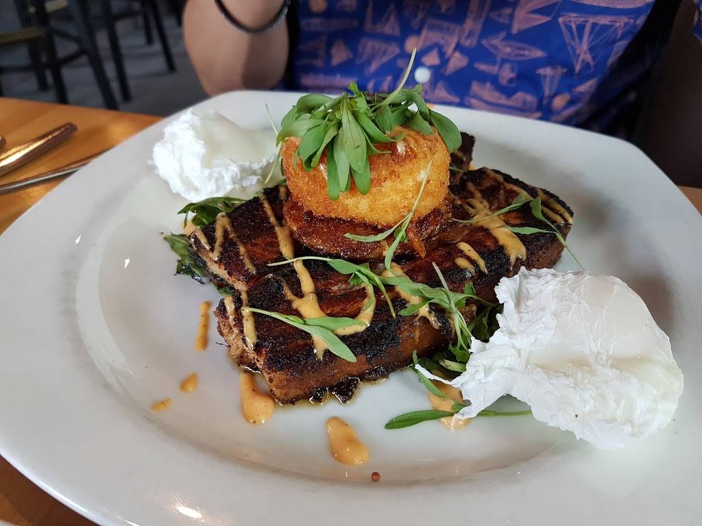 The Towne Plaza | restaurant | 203 Cass St, Traverse City, MI 49684, USA | 2319290900 OR +1 231-929-0900