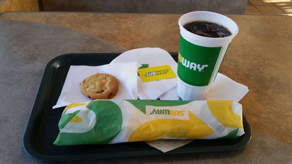 Subway | restaurant | 2840 Packerland Way, Louisville, KY 40213, USA | 5029666606 OR +1 502-966-6606