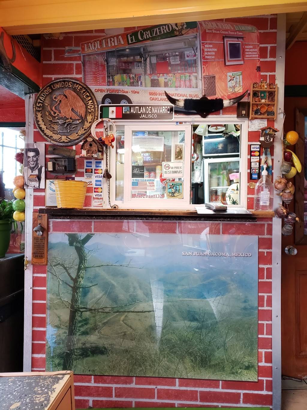 Taqueria El Cruzero | restaurant | 1309 MacArthur Blvd, Oakland, CA 94602, USA | 5105323333 OR +1 510-532-3333