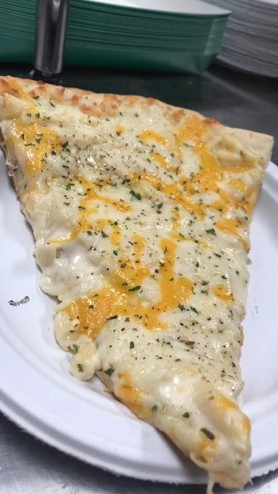 Village Pizza | restaurant | 616 University Ave, Madison, WI 53715, USA | 6082855956 OR +1 608-285-5956