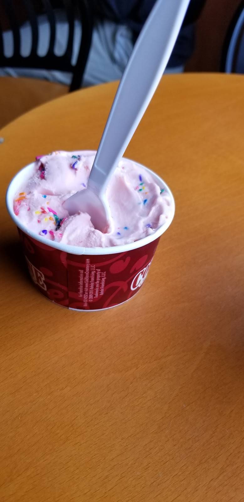 Cold Stone Creamery | bakery | 2530 Aramingo Ave, Philadelphia, PA 19125, USA | 2157394168 OR +1 215-739-4168