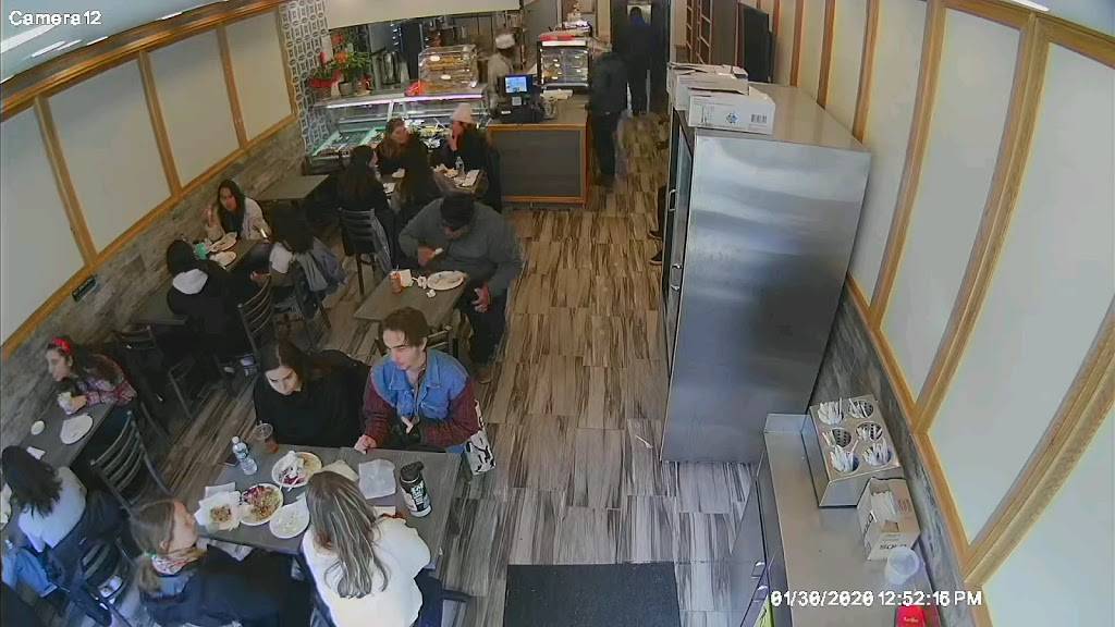 Oasis | restaurant | 168 Bedford Ave, Brooklyn, NY 11249, USA | 7183894680 OR +1 718-389-4680