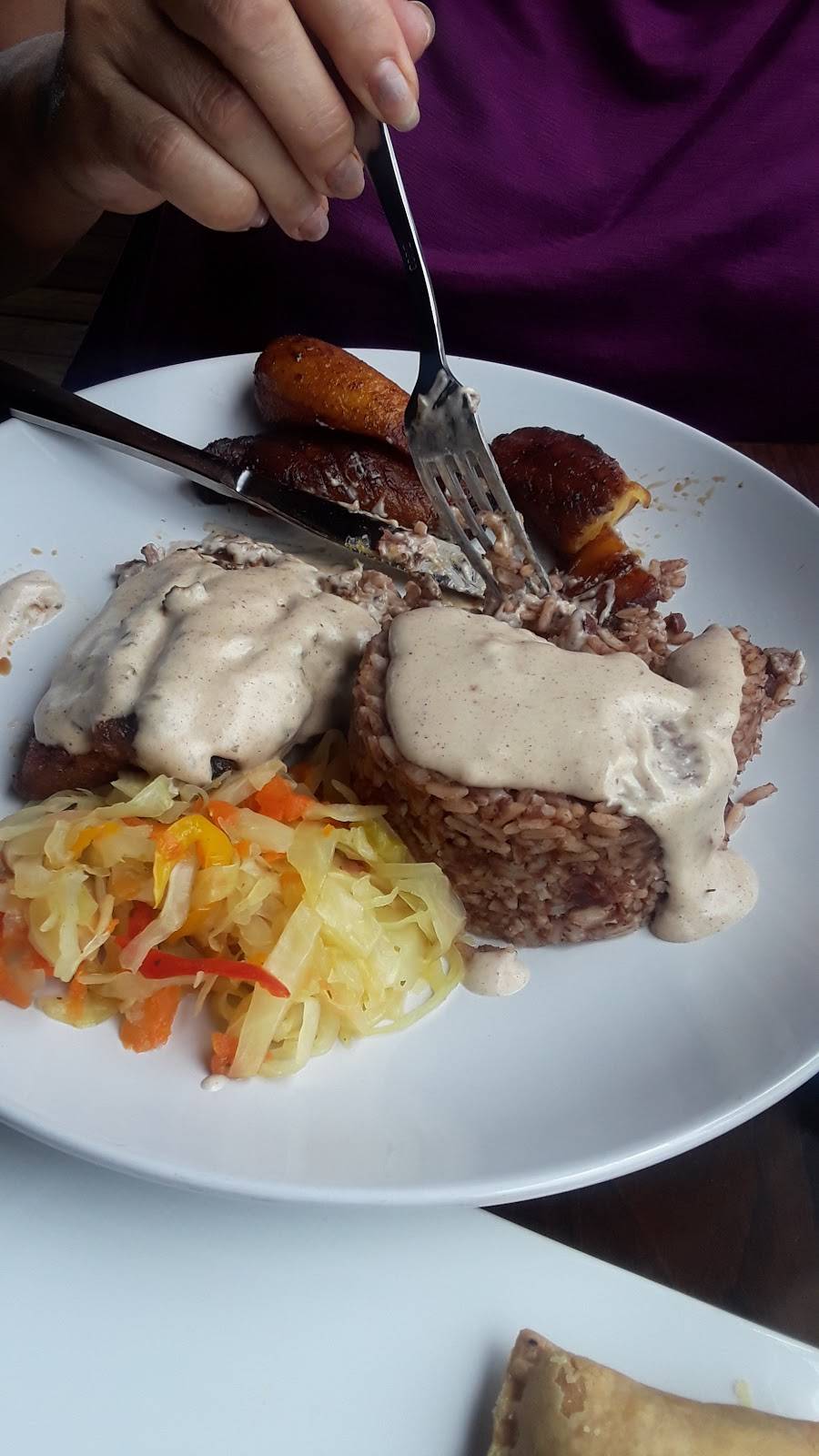 Kingston Grill | restaurant | 1105 Main St Suite 701, Forest Park, GA 30297, USA | 4044583968 OR +1 404-458-3968