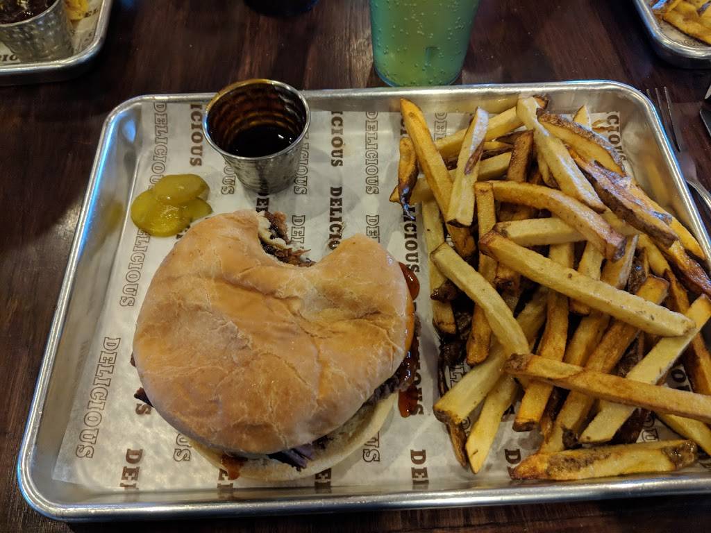 The Pit Restaurant & Bar | restaurant | US-14, Richland Center, WI 53581, USA | 6086498484 OR +1 608-649-8484