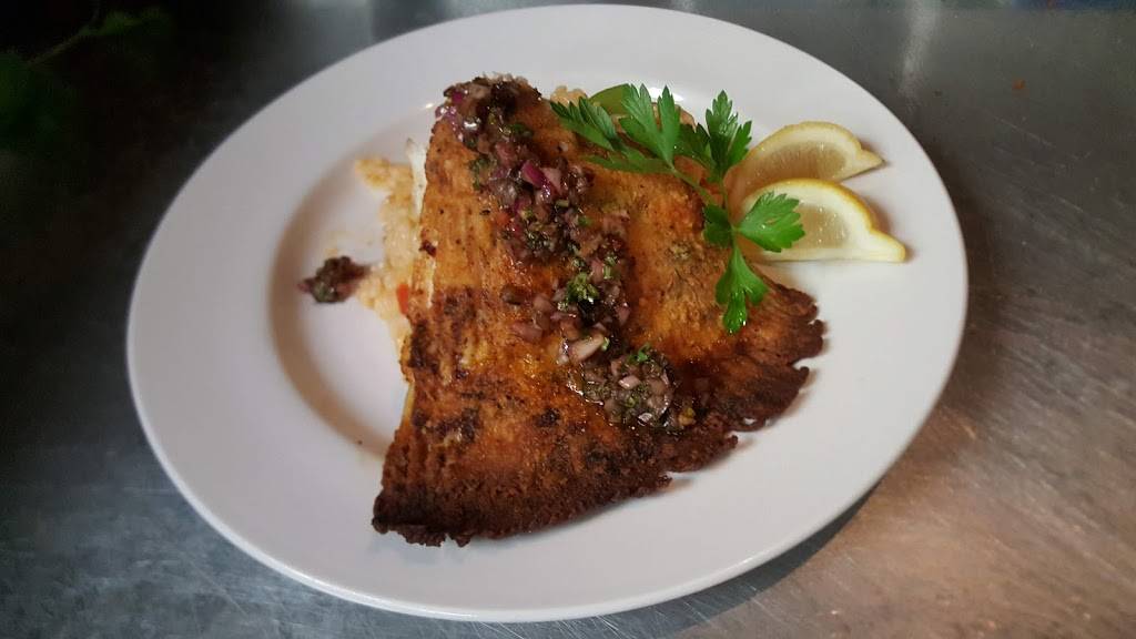 Leao Douro | restaurant | 920 A Dundas St E, Mississauga, ON L4Y 4B7, Canada | 9055665326 OR +1 905-566-5326