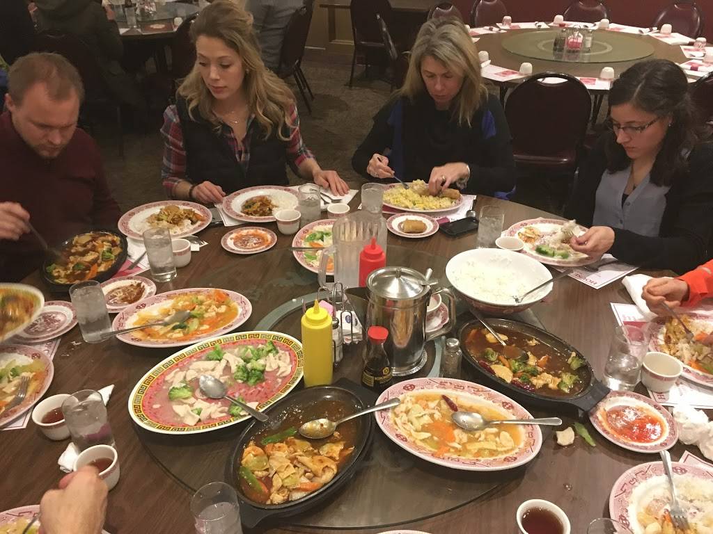 House Of China | restaurant | 170 John F Kennedy Rd, Dubuque, IA 52002, USA | 5635578275 OR +1 563-557-8275