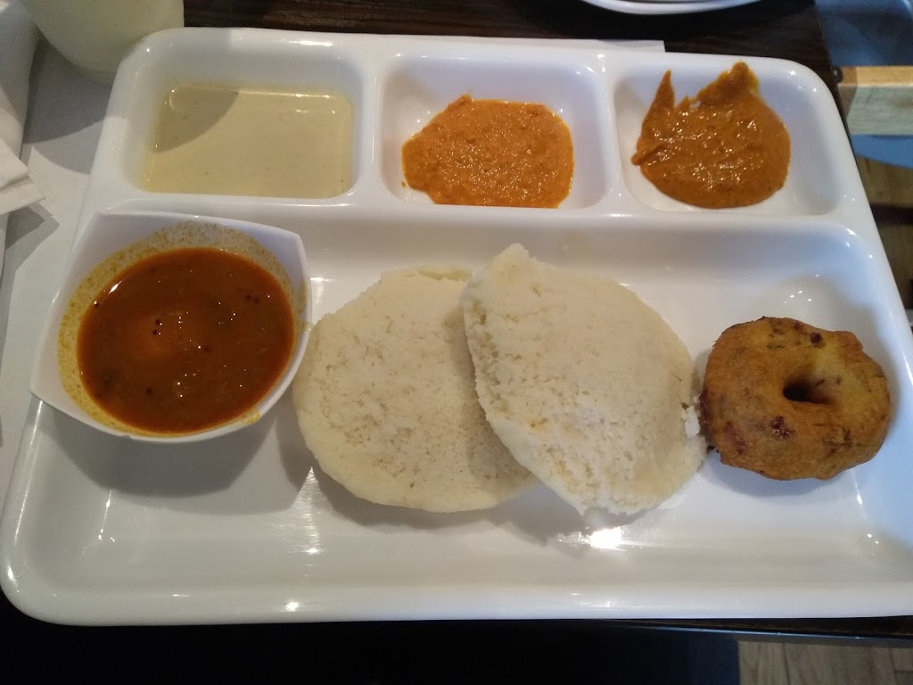 Bawarchi Biryanis - Kansas City | meal takeaway | 7284 W 121st St, Overland Park, KS 66213, USA | 9133399504 OR +1 913-339-9504