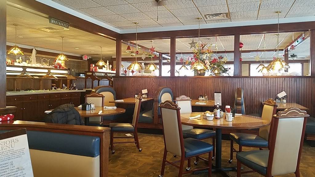 Country Junction Restaurant | restaurant | 1669 Willard Dr, Freeport, IL 61032, USA | 8152357197 OR +1 815-235-7197