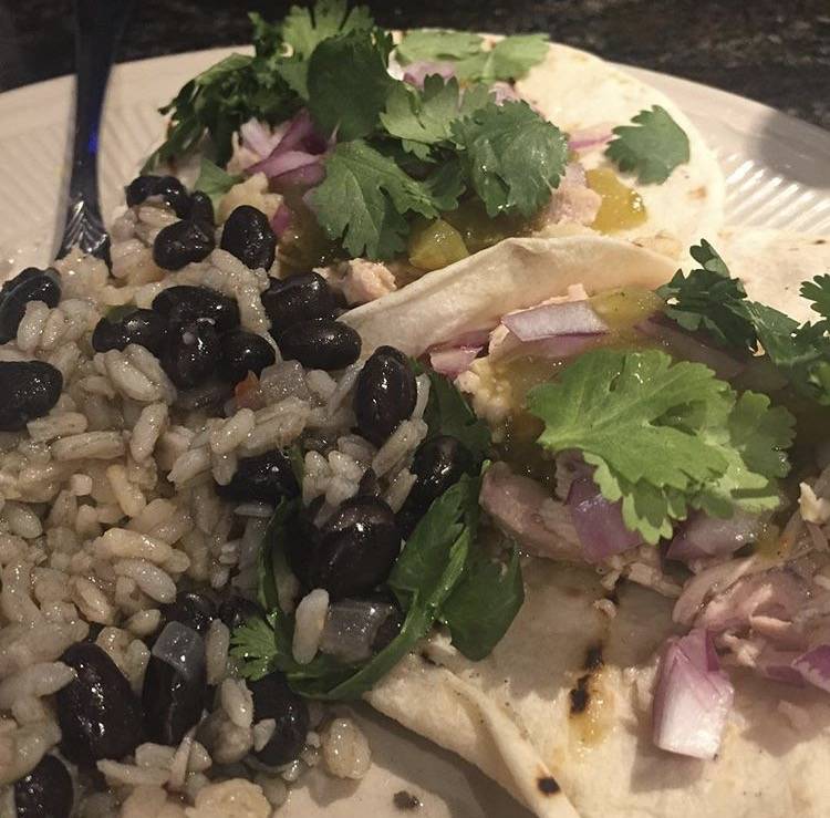 12 North Hometown Bar & Grill | restaurant | 1000 Roosevelt Ave, Carteret, NJ 07008, USA | 7323664515 OR +1 732-366-4515