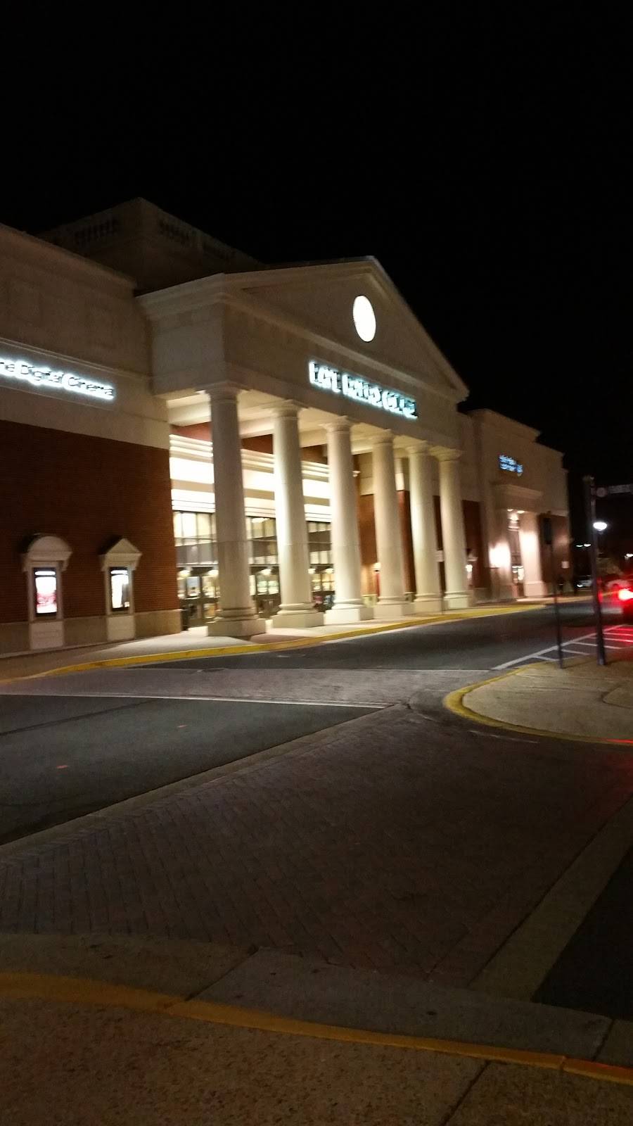 Cinemark Fairfax Corner 14 and XD | meal takeaway | 11900 Palace Way, Fairfax, VA 22030, USA | 7033786550 OR +1 703-378-6550