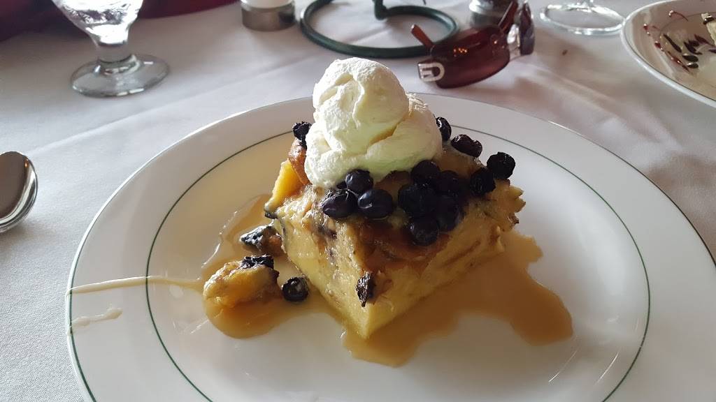 Pasquaney Restaurant & Wild Hare Tavern | restaurant | 1030 Mayhew Turnpike, Bristol, NH 03222, USA | 6037449111 OR +1 603-744-9111