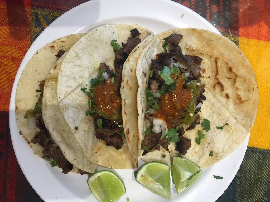 El Fortin | restaurant | 700 E Commonwealth Ave, Fullerton, CA 92831, USA | 7147734290 OR +1 714-773-4290