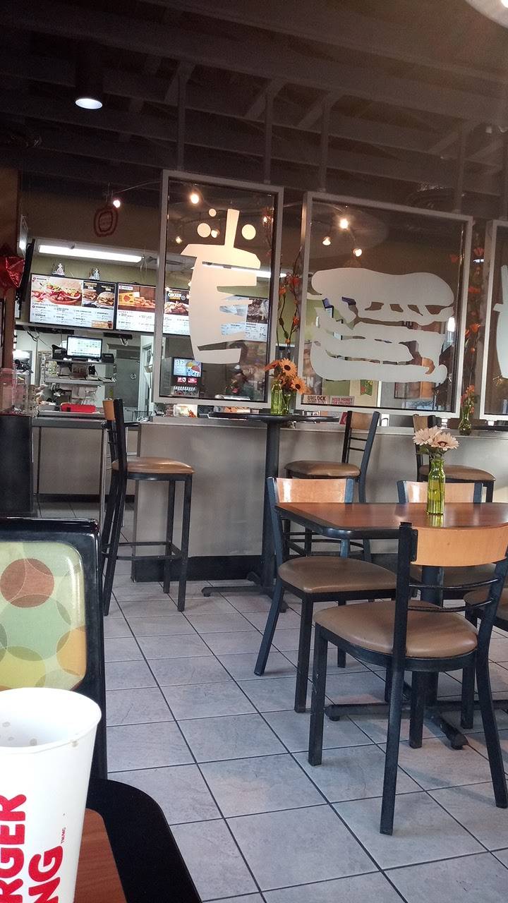 Burger King | restaurant | 5115 Kirby Dr, Houston, TX 77098, USA | 7135296912 OR +1 713-529-6912