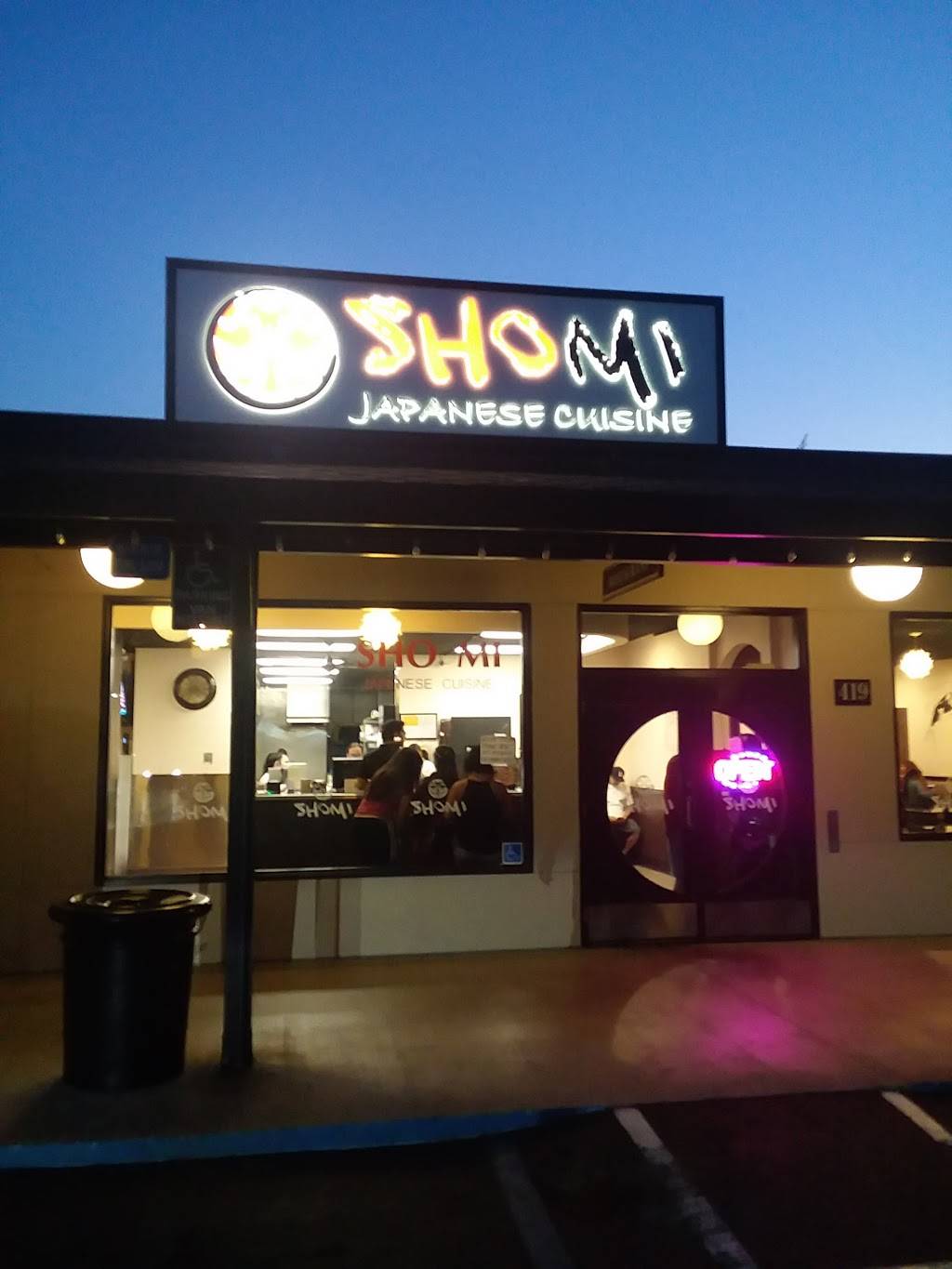 Shomi Restaurant | restaurant | 419 Lincoln Center, Stockton, CA 95207, USA | 2099513525 OR +1 209-951-3525