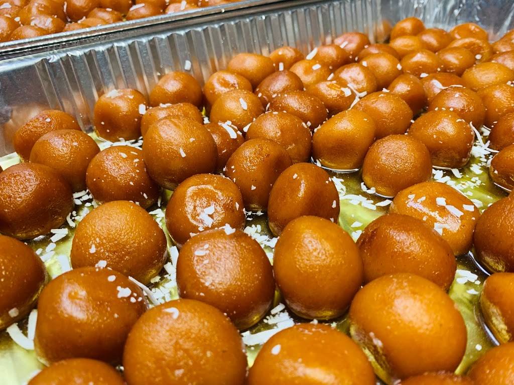 Urwas Pakistani and Indian Cuisine | restaurant | 402 King St N, Waterloo, ON N2J 2Z3, Canada | 5199546600 OR +1 519-954-6600