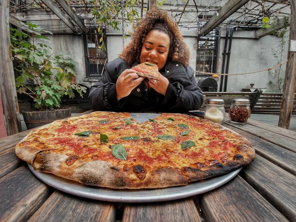 F&F Pizzeria | restaurant | 459 Court St, Brooklyn, NY 11231, USA | 3474504182 OR +1 347-450-4182