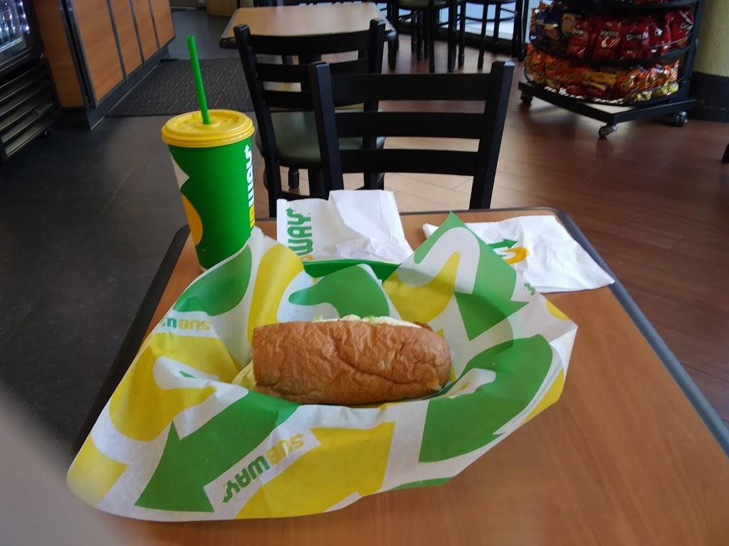 Subway Restaurants | restaurant | Galaxy, 7021 Hollywood Blvd #205, Los Angeles, CA 90028, USA | 3234634690 OR +1 323-463-4690