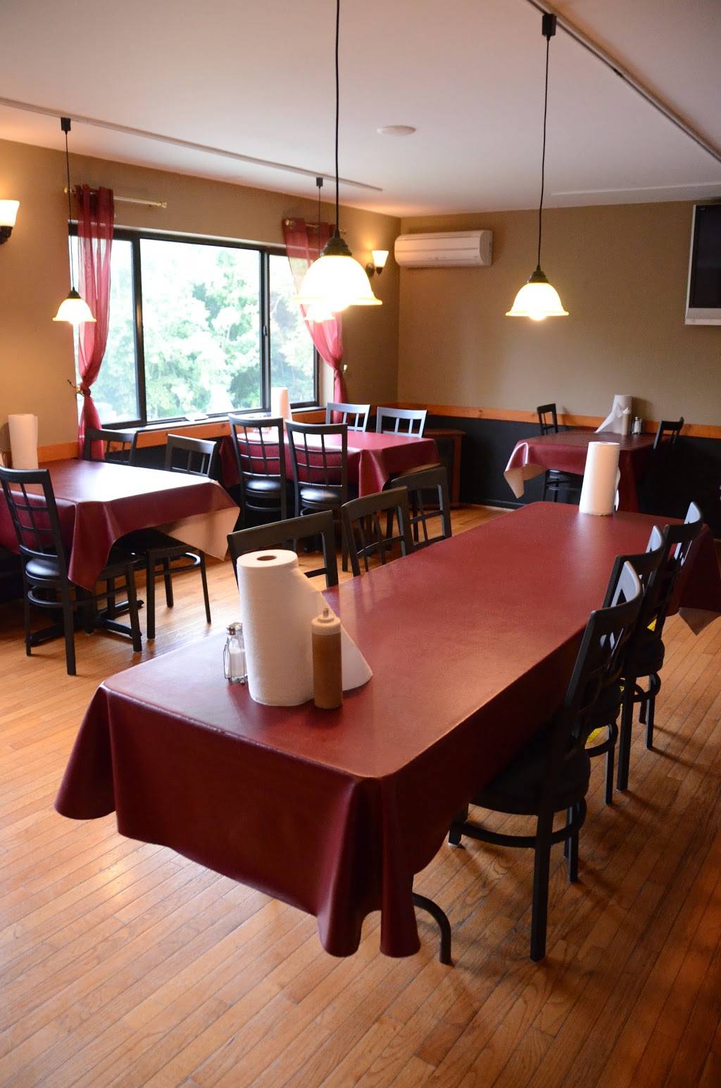 Frankies Pub & Grill | restaurant | 2218 Indiana Ave, Sheboygan, WI 53081, USA | 9204597000 OR +1 920-459-7000