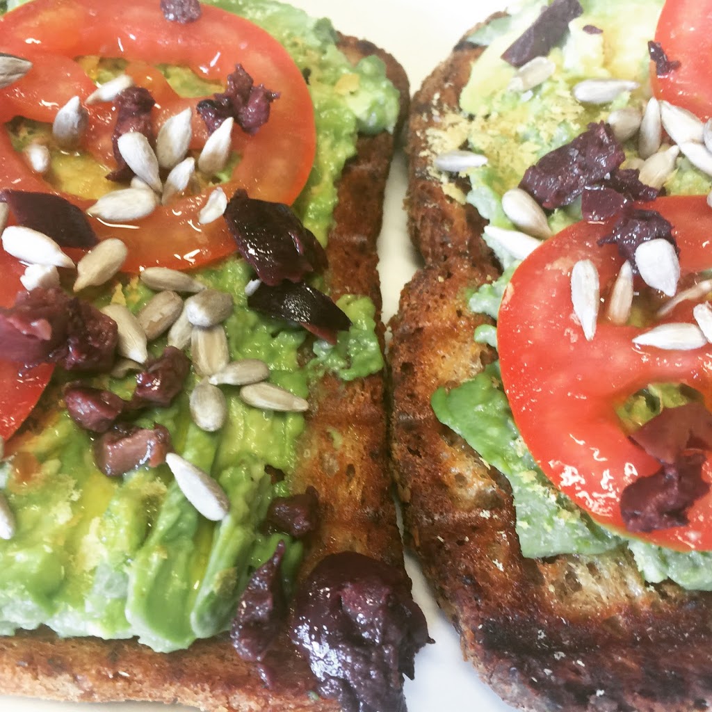 Healthy Gourmet To Go | restaurant | 12 Market St, Saugerties, NY 12477, USA | 9143882162 OR +1 914-388-2162