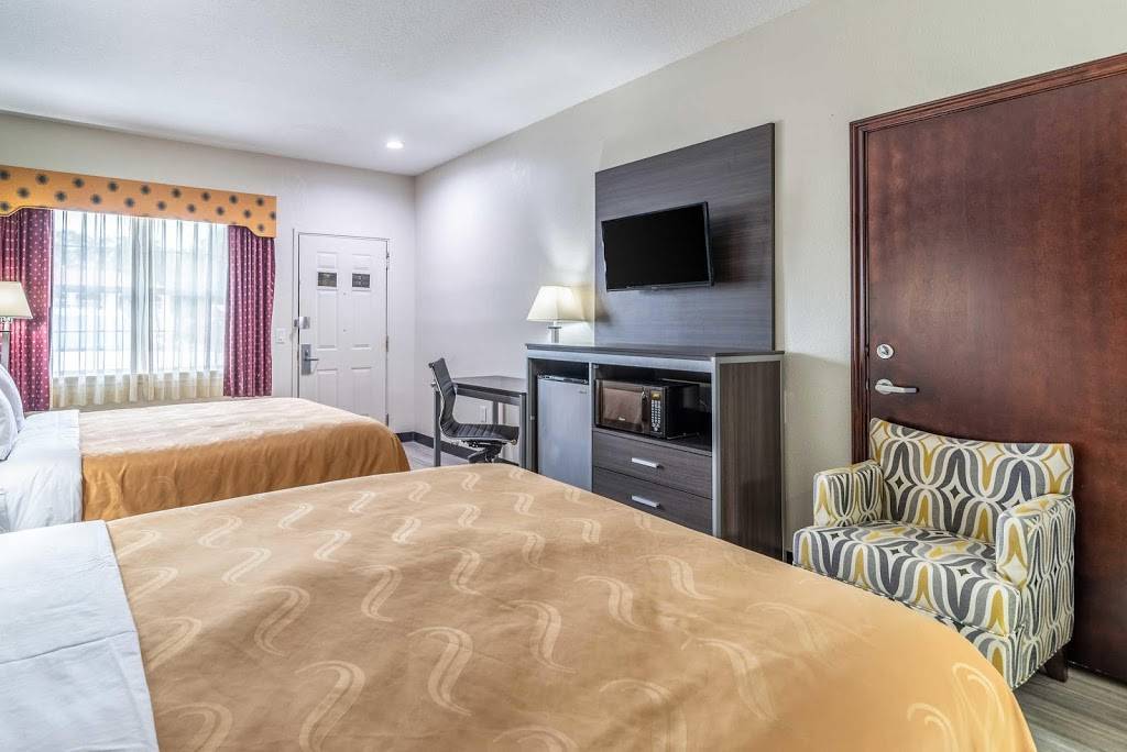 Quality Inn & Suites Canton | restaurant | 2406 N Trade Days Blvd, Canton, TX 75103, USA | 9035670909 OR +1 903-567-0909