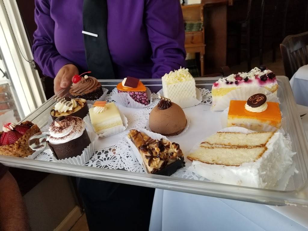 Giannfrancos Trattoria | cafe | 666 Linden Ave, Carpinteria, CA 93013, USA | 8056840720 OR +1 805-684-0720