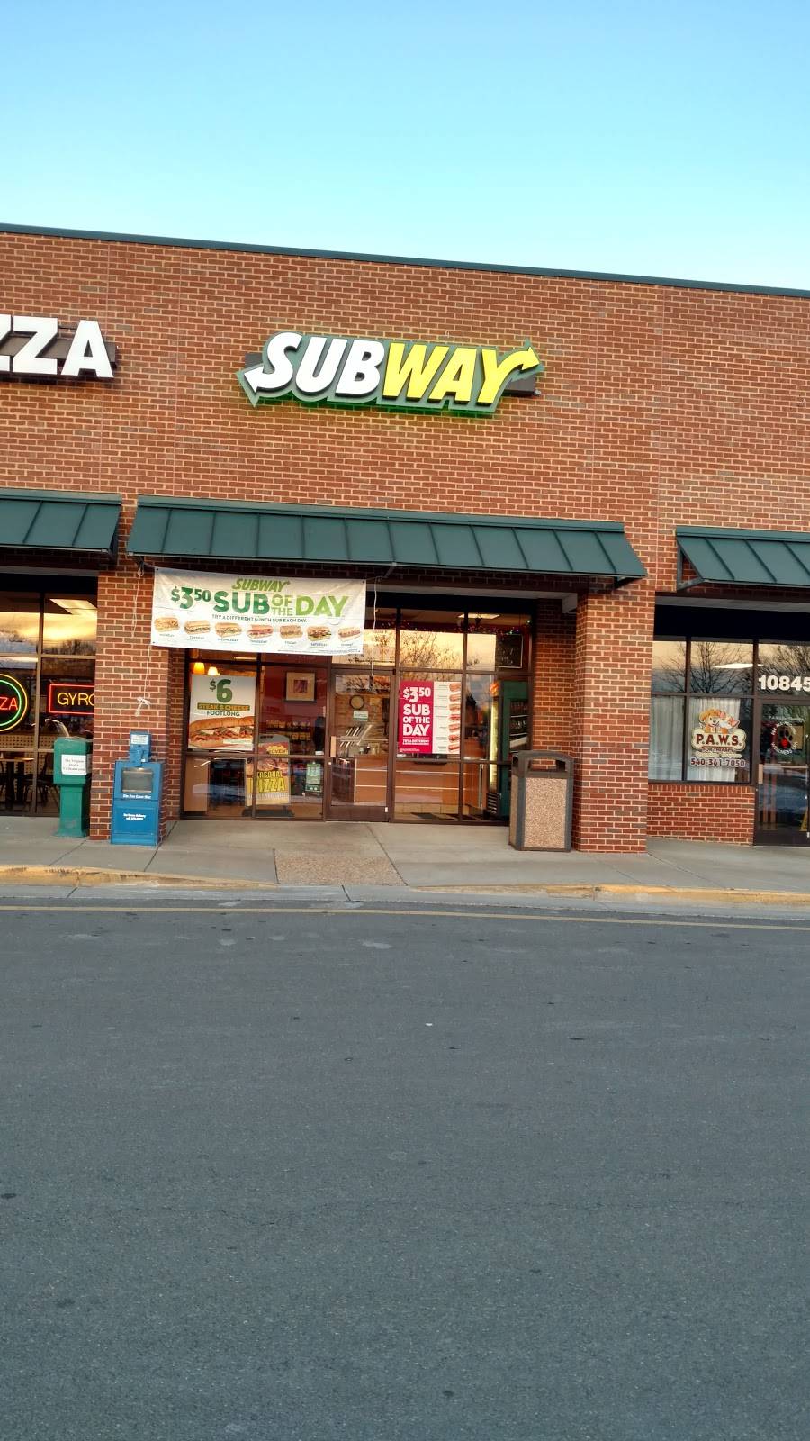 Subway | restaurant | 10847 Tidewater Trail, Fredericksburg, VA 22408, USA | 5403727216 OR +1 540-372-7216