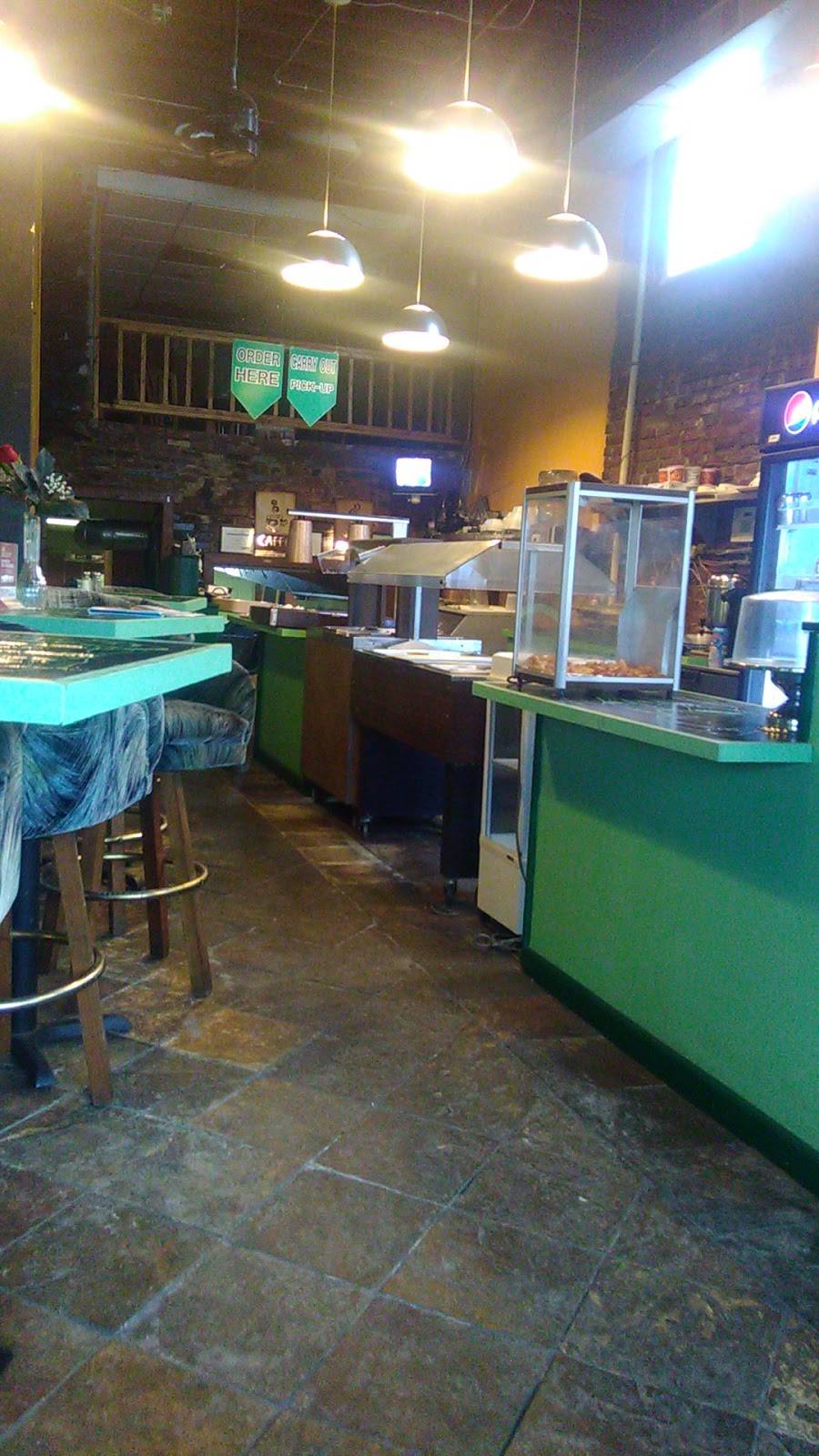 Doc & Lennies Restaurant | restaurant | 8933 Cedar Ave, Cleveland, OH 44106, USA | 2162298090 OR +1 216-229-8090