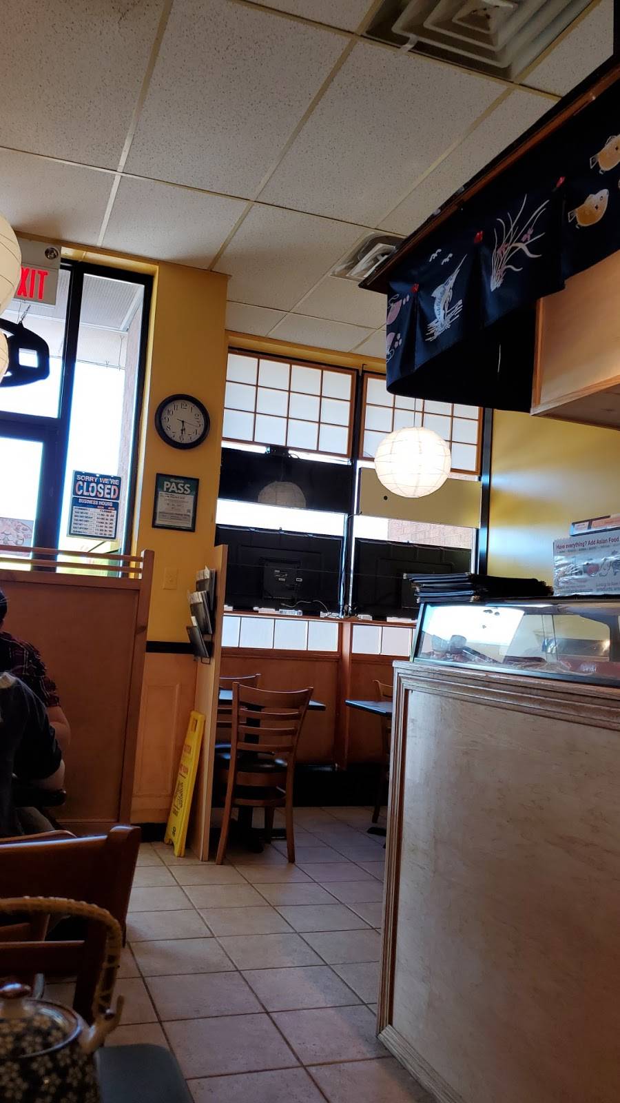 Daon Sushi | restaurant | 4188 Finch Ave E, Scarborough, ON M1V 0C5, Canada | 6472717333 OR +1 647-271-7333