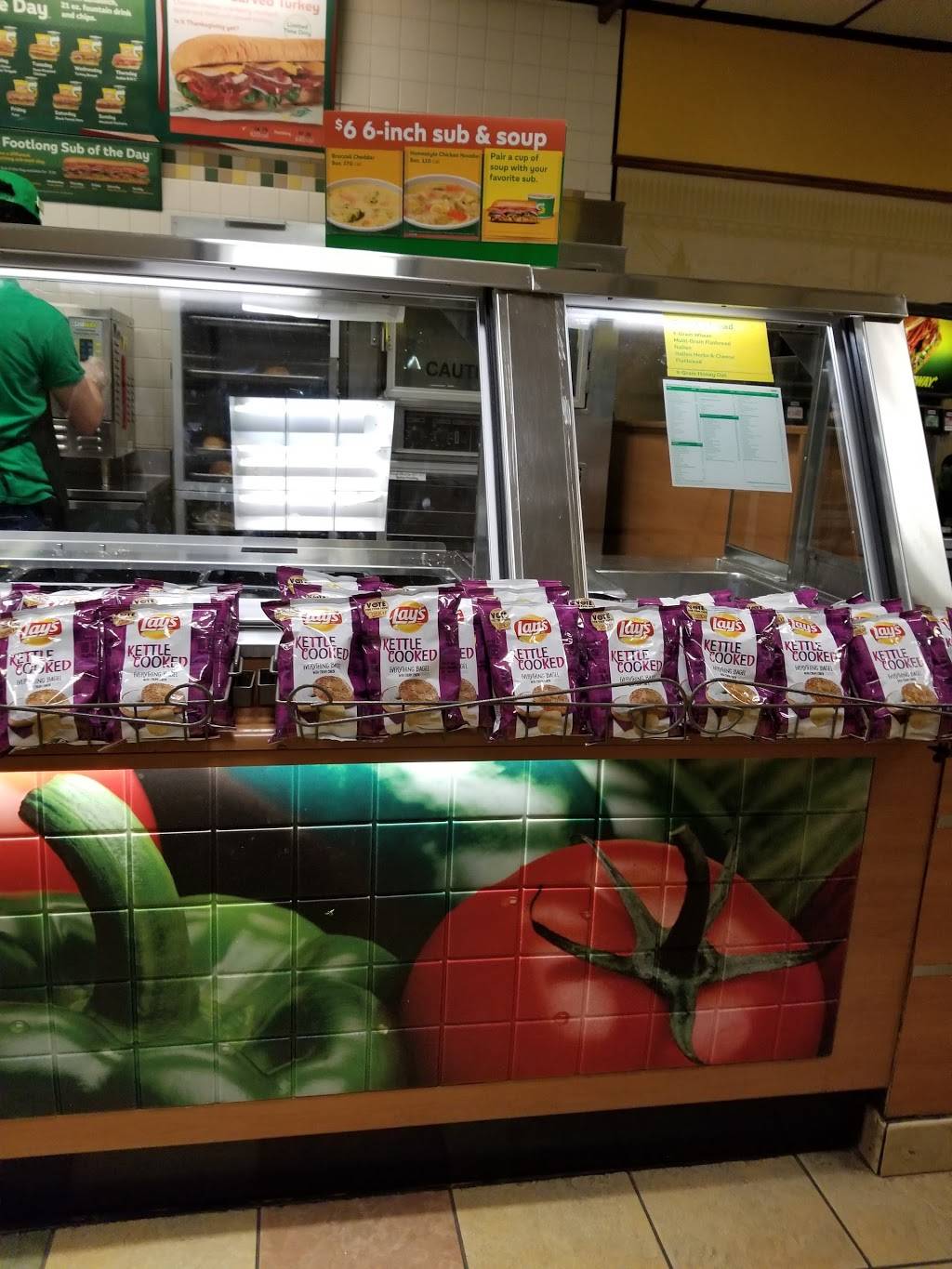 Subway Restaurants | restaurant | 8704 S Gessner Dr, Houston, TX 77074, USA | 7137763735 OR +1 713-776-3735