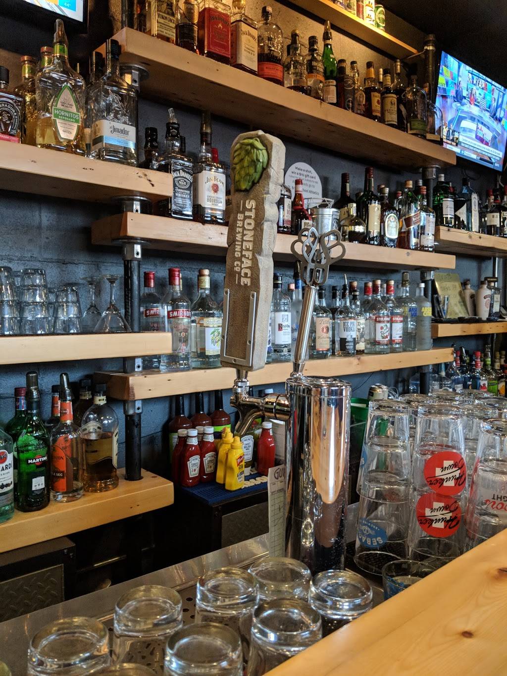 Tomasos Canteen | restaurant | 18 Hampshire St, Portland, ME 04101, USA | 2075361285 OR +1 207-536-1285