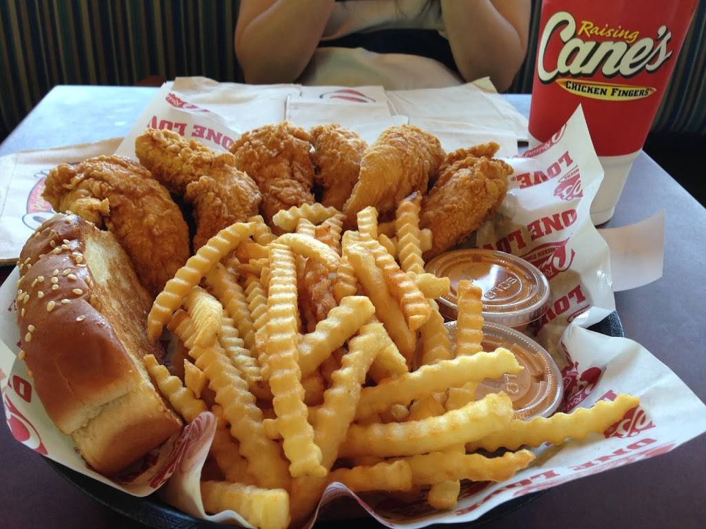 Raising Canes Chicken Fingers | meal takeaway | 1105 Dairy Ashford Rd, Houston, TX 77079, USA | 2815898191 OR +1 281-589-8191