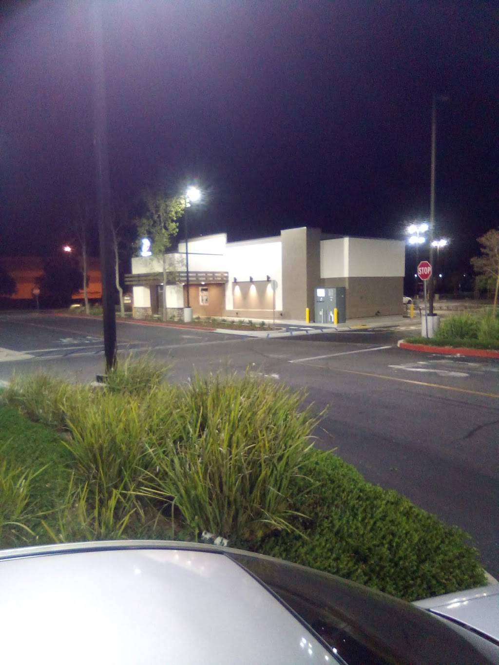 Taco Bell | restaurant | 7430 Cherry Ave, Fontana, CA 92336, USA | 9093202146 OR +1 909-320-2146