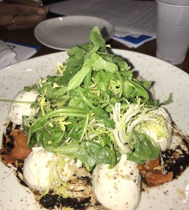 VU Rooftop Bar | restaurant | 133 E Cermak Rd, Chicago, IL 60616, USA | 3125280191 OR +1 312-528-0191