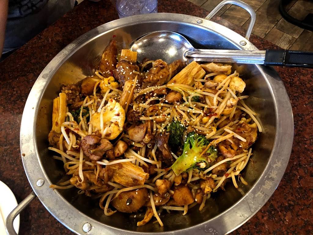 Sizzling Gourmet | restaurant | 19541 Richwood Dr, Cupertino, CA 95014, USA | 4089825775 OR +1 408-982-5775