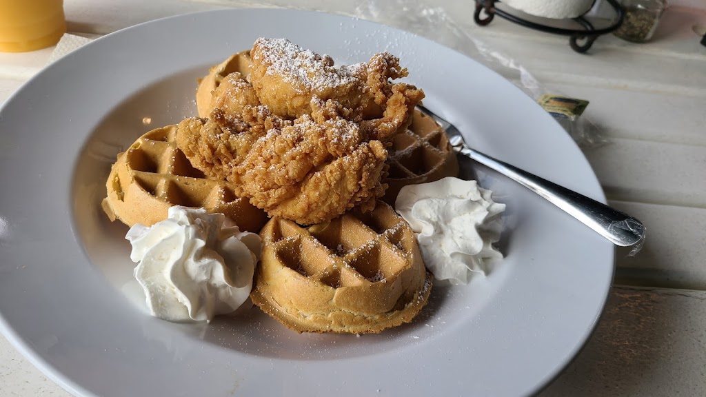 Barefoot Hide A Way Grill | restaurant | 15405 Front Beach Rd, Panama City Beach, FL 32413, USA | 8502492031 OR +1 850-249-2031