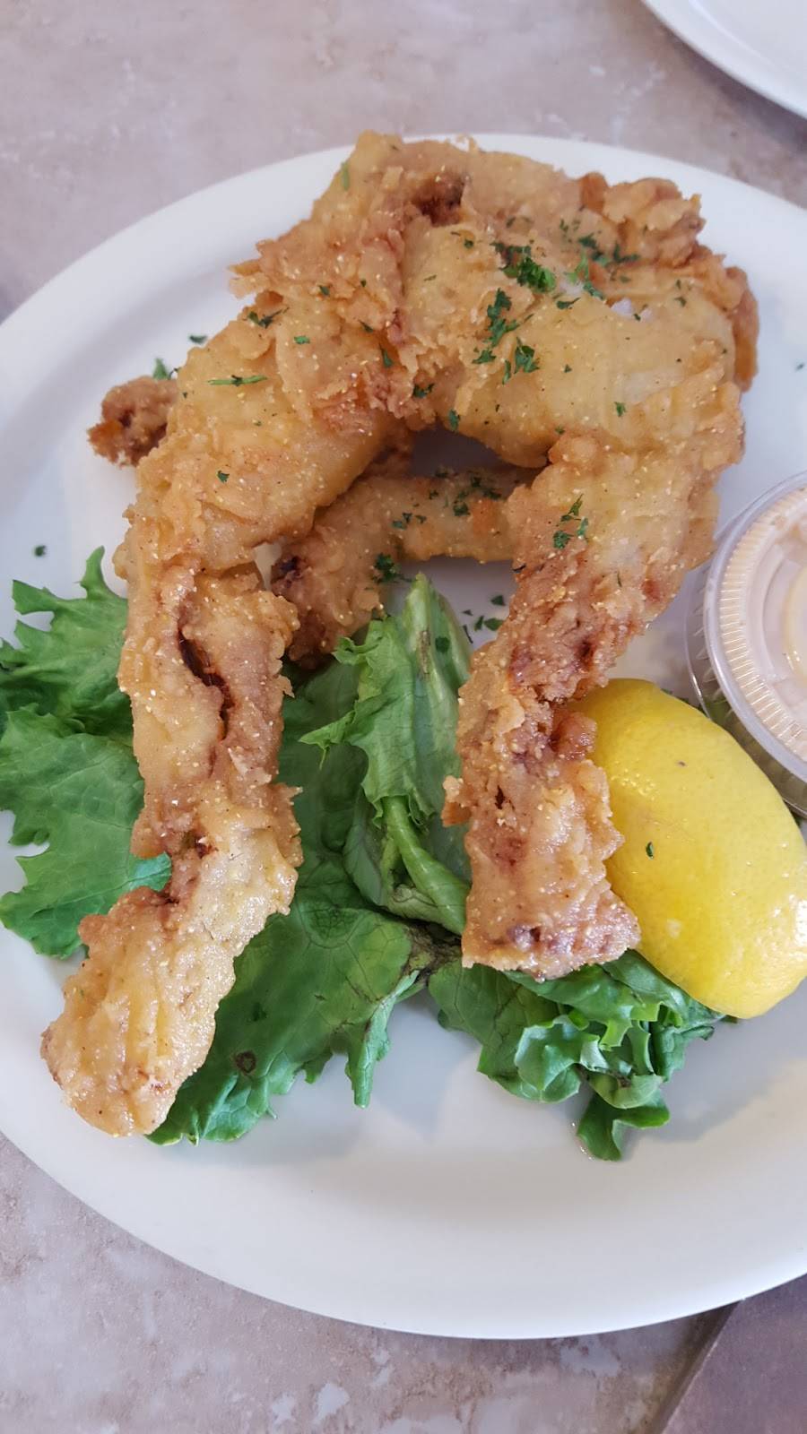 Oyster Troff | restaurant | 936 N Bay St, Eustis, FL 32726, USA | 3523579939 OR +1 352-357-9939