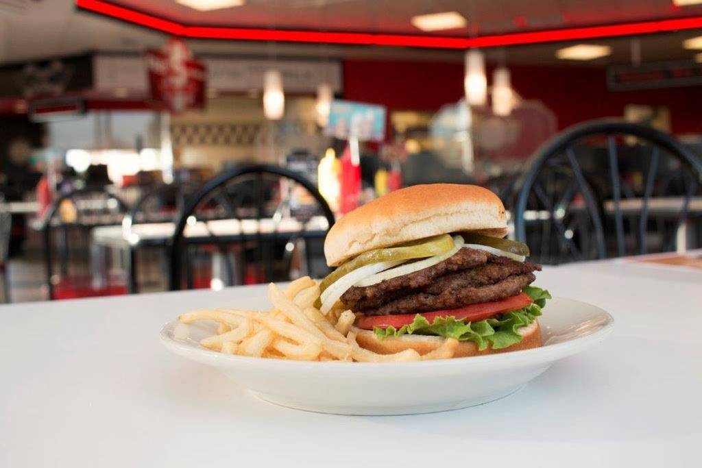 Steak n Shake | restaurant | 9800 Airport Blvd, San Antonio, TX 78216, USA | 2108328037 OR +1 210-832-8037