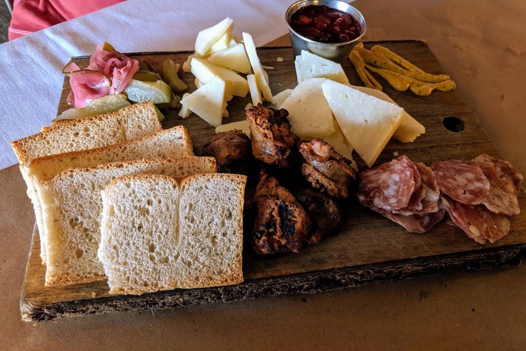 Bird & Bottle | restaurant | 3324-A, E 31st St, Tulsa, OK 74135, USA | 9188956468 OR +1 918-895-6468