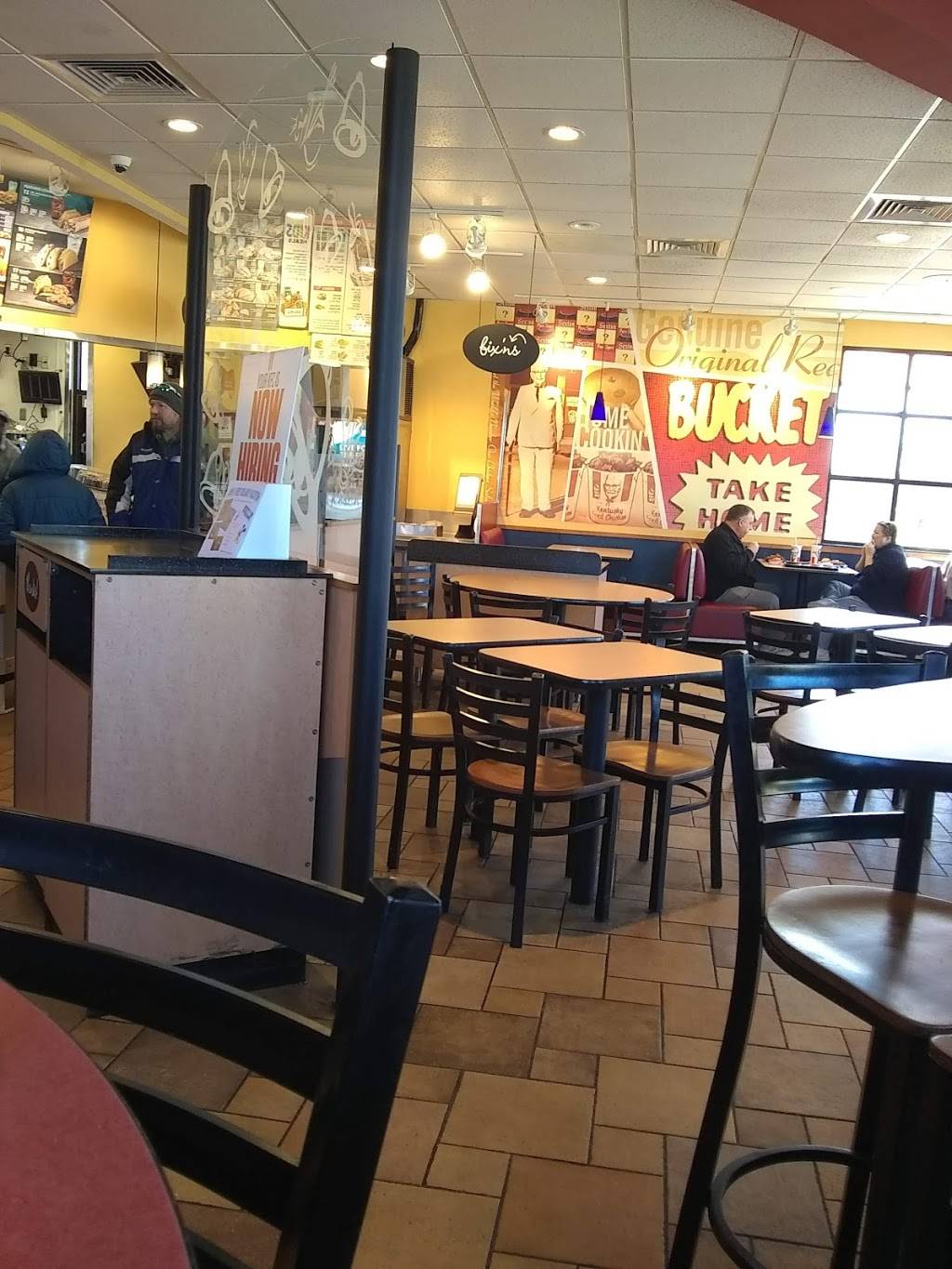 KFC | restaurant | 491 Main St, Saco, ME 04072, USA | 2072831448 OR +1 207-283-1448