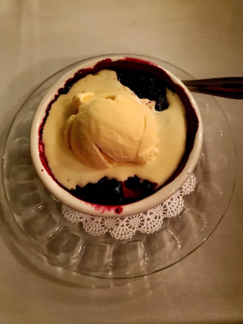 The New York Restaurant | restaurant | 101 State St, Harbor Springs, MI 49740, USA | 2315261904 OR +1 231-526-1904