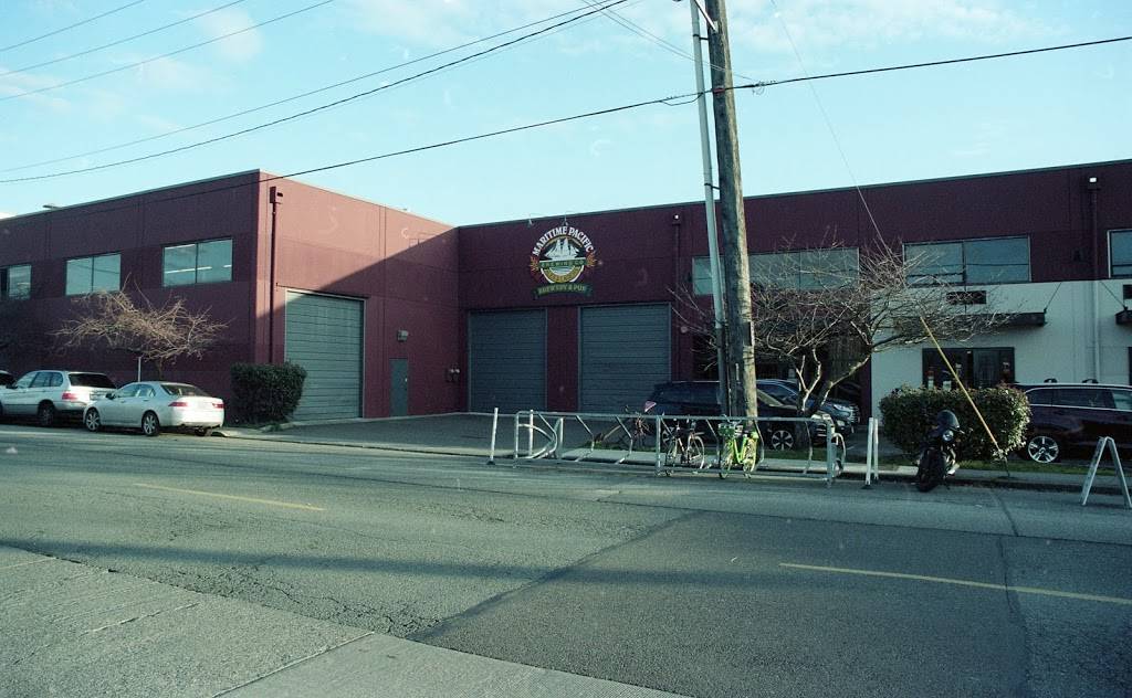 Jolly Roger Taproom | restaurant | 1111 NW Ballard Way, Seattle, WA 98107, USA | 2067826181 OR +1 206-782-6181